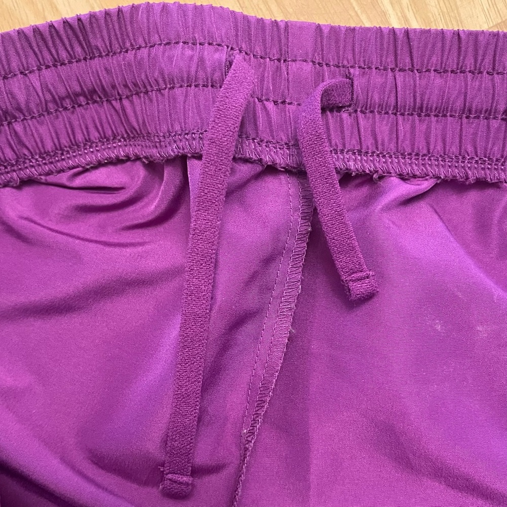 Danskin Now Athletic Shorts EUC - Picture 3 of 4